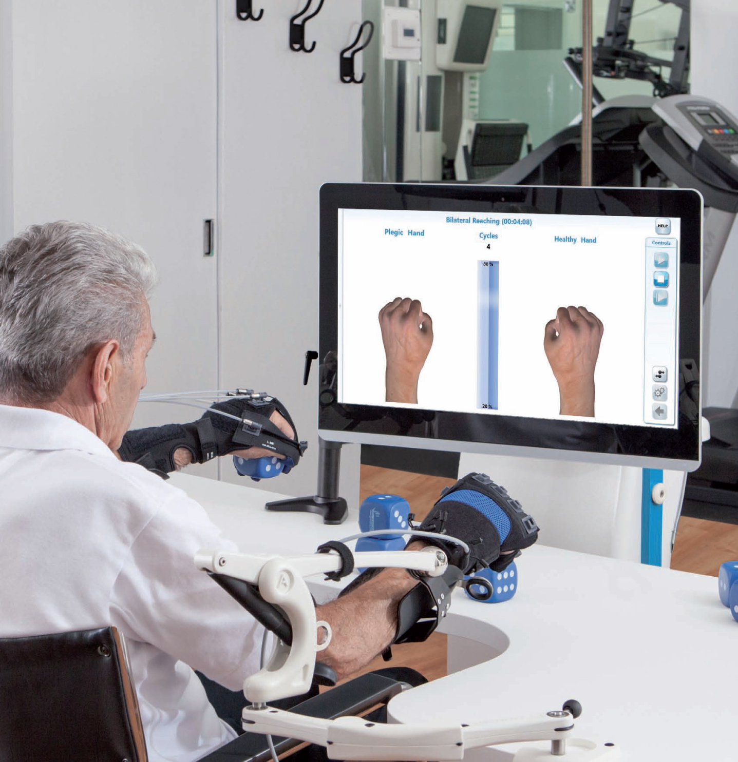 Găng tay Gloreha găng tay robot đầu tiên giúp phục hồi chức năng